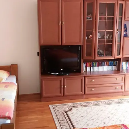 Veronika Apartman 1. *
